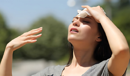 ৫ মিনিটেই নিভে যেতে পারে প্রাণ! হিট স্ট্রোকের ‘সাইলেন্ট কিলার’ লক্ষণ চিনুন এখনই