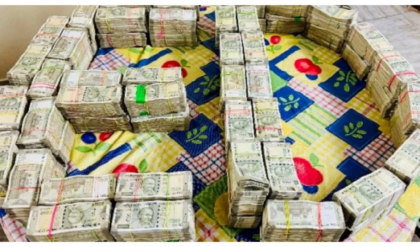 কোথা থেকে এল এত নগদ? নির্বাচনের আগে কলকাতায় কালো টাকার রমরমা রুখতে হুলুস্থুল পুলিশি অভিযান!