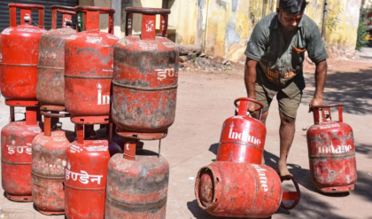 রাতরাতি কি সস্তা হবে এলপিজি? হরমুজ খুললেও কপালে ভাঁজ কেন বিশেষজ্ঞদের? দেখুন আজকের দাম!