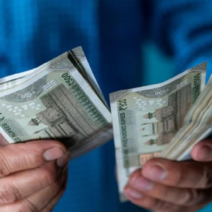 আসছে ‘ম্যাজিক নম্বর’! ২০২৬ থেকে কেন্দ্রীয় সরকারি কর্মীদের বেতনে কত বড় পরিবর্তন? জানুন খুঁটিনাটি