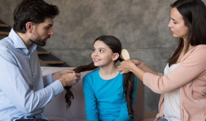 সন্তান কি জেদ করছে? বকাঝকা নয়, কাজে লাগান ‘পজিটিভ প্যারেন্টিং’-এর এই জাদুকরী কৌশল!