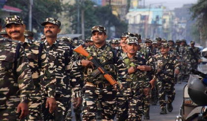 রক্তক্ষয়ী রাজনীতির অবসান? কেশপুরের অলিগলিতে কেন্দ্রীয় বাহিনীর কড়া টহল রক্তক্ষয়ী রাজনীতির অবসান? কেশপুরের অলিগলিতে কেন্দ্রীয় বাহিনীর কড়া টহল