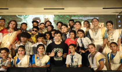 স্কুলে হানা দিল সোনা দা-র টিম! ছোটদের সঙ্গে কী কাণ্ড ঘটালেন আবির-ঈশারা?