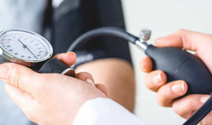 ঘরে বসে প্রেশার মাপছেন? এই সাধারণ ভুলগুলো করলেই হতে পারে মারাত্মক বিপদ!