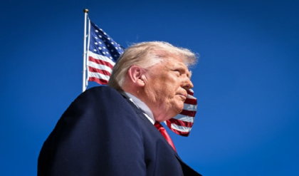 ট্রাম্পের রক্তচক্ষু উপেক্ষা করেই পার হলো চিনা ট্যাঙ্কার! হরমুজ প্রণালীতে চরম উত্তেজনা