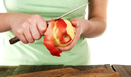 ওষুধের চেয়েও শক্তিশালী ফলের খোসা! শরীরে রোগ প্রতিরোধ ক্ষমতা বাড়াতে এর ব্যবহার দেখে থমকে যাবেন