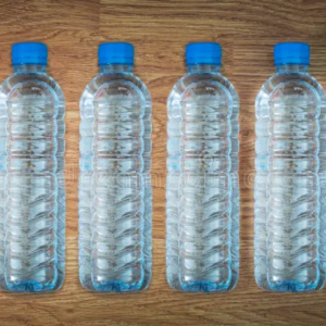 আকাশছোঁয়া তেলের দামের কোপ এবার জলের বোতলে! পেট্রোলের পর কি এবার জলও হবে মহার্ঘ? আকাশছোঁয়া তেলের দামের কোপ এবার জলের বোতলে! পেট্রোলের পর কি এবার জলও হবে মহার্ঘ?