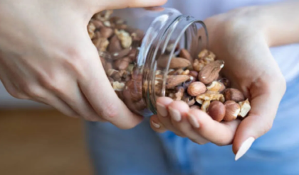 বাদাম খেলেই কি বুক জ্বালাপোড়া আর গ্যাস হয়? বিজ্ঞানীদের এই উত্তর আপনার ধারণা বদলে দেবে!