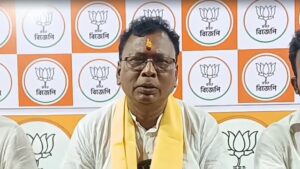 “রাজ্যে বন্ধ হবে সব বেআইনি মাদ্রাসা!”-দায়িত্ব নিয়েই হুঁশিয়ারি নতুন মন্ত্রীর
