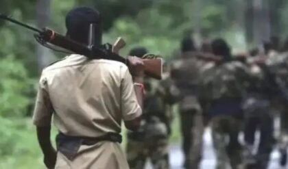 “১৫ লক্ষ টাকা মাথার দাম”-মাওবাদী নেত্রী পাকড়াও হতেই চাঞ্চল্যকর তথ্য এলো সামনে