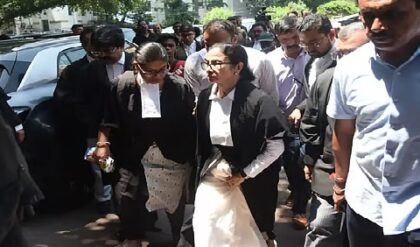“৩৬৫ পার্টি অফিস ভাঙচুর, ২০০০ সমর্থক আক্রান্ত!”-ভোট হিংসার বিচার পেতেই কি আদালতে মমতা?