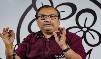 তৃণমূলের হাতে কি তবে বিজেপির ইন্টারনাল রিপোর্ট? ‘ডাবল সেঞ্চুরি’র দাবি ঘিরে ৪ মে-র আগে কাঁপছে বাংলা!