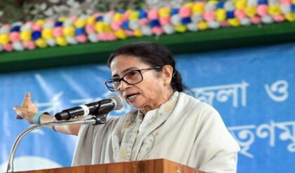 ‘বেশি বেড়েছিল কালীঘাটের ওসি!’ গৌতম দাসের বিরুদ্ধে রণংদেহি নেত্রী, কাউন্টডাউনের আগেই বড় ধমক!