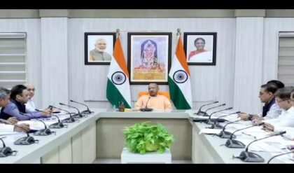 বিপজ্জনক গরম আর বৃষ্টির আকাল! কৃষকদের বাঁচাতে আসরে যোগী, ‘অ্যাকশন প্ল্যান’ জানলে অবাক হবেন!