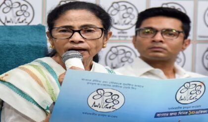শেয়ার বাজার বাঁচাতে সাজানো খেলা? এক্সিট পোল ও ইভিএম বদল নিয়ে এজেন্টদের চরম সতর্কবার্তা মমতার!