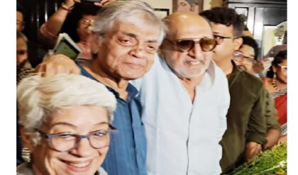 সত্যজিৎ রায়ের বাড়িতে ভক্তদের উত্তাল জনসমুদ্র! ভিড় দেখে এ কী বললেন বলিউড সুপারস্টার টিনু আনন্দ?