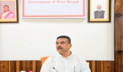 দিল্লির সঙ্গে নবান্নের মেগা চুক্তি! ঘরে ঘরে জল পৌঁছাতে বড় পদক্ষেপের মাঝেই পূর্বতন সরকারকে ধুয়ে দিলেন শুভেন্দু দিল্লির সঙ্গে নবান্নের মেগা চুক্তি! ঘরে ঘরে জল পৌঁছাতে বড় পদক্ষেপের মাঝেই পূর্বতন সরকারকে ধুয়ে দিলেন শুভেন্দু