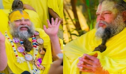 কাঁদছেন কোটি কোটি ভক্ত! হঠাৎ মাঝরাতে কেন বন্ধ হলো প্রেমানন্দ মহারাজের বিখ্যাত পদযাত্রা?