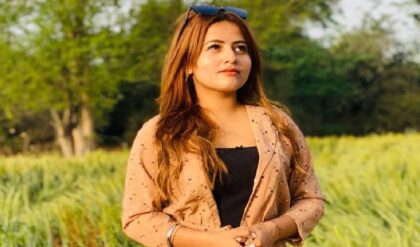 ৭ দিন নিখোঁজ থাকার পর খাল থেকে উদ্ধার জনপ্রিয় গায়িকার দেহ! খুন নাকি অপহরণ? তোলপাড় সংগীত জগৎ!