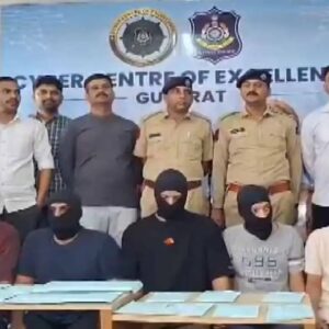 মোদী রাজ্যে মধ্যরাতে হাই-ভোল্টেজ অপারেশন! গোয়েন্দাদের জালে ইসরায়েল-আমেরিকার নিষিদ্ধ করা ভয়ঙ্কর জঙ্গি নেটওয়ার্ক
