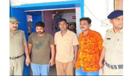 ভোট পরবর্তী হিংসা মামলায় বড় অ্যাকশন! হুগলির গুড়াপ থেকে গ্রেফতার ৩ হেভিওয়েট তৃণমূল নেতা!