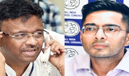“আমি কিছুই জানতাম না!” অভিষেককে পুরসভার নোটিস বিতর্কে হাত ধুয়ে ফেললেন মেয়র ফিরহাদ হাকিম!