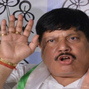 ভোট গণনার আগেই হ্যাকিংয়ের ভয়! ব্যারাকপুরে কি বড়সড় ওলটপালট? অর্জুন সিংয়ের বিস্ফোরক দাবিতে তোলপাড়