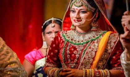 মণ্ডপে পা হড়কাতেই ফাঁস হলো বরের ‘গোপন রোগ’! রেগে আগুন কনে চাইলেন মেডিকেল রিপোর্ট, তারপর যা ঘটল… মণ্ডপে পা হড়কাতেই ফাঁস হলো বরের ‘গোপন রোগ’! রেগে আগুন কনে চাইলেন মেডিকেল রিপোর্ট, তারপর যা ঘটল…