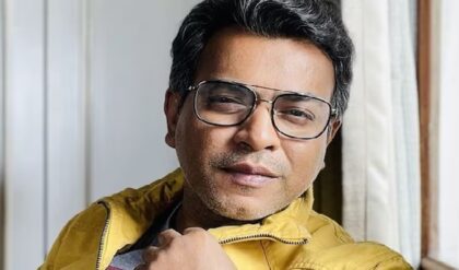 ‘বুলডোজার নিয়ে কান্নাকাটি কেন?’ তৃণমূলের প্রতিবাদকে এক হাত নিলেন রুদ্রনীল ঘোষ, চড়ল রাজনীতির পারদ! ‘বুলডোজার নিয়ে কান্নাকাটি কেন?’ তৃণমূলের প্রতিবাদকে এক হাত নিলেন রুদ্রনীল ঘোষ, চড়ল রাজনীতির পারদ!