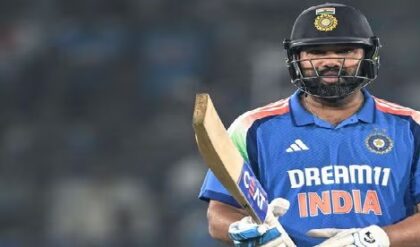 ২০২৭ বিশ্বকাপের আগে টিম ইন্ডিয়ায় ওপেনার বদলের মেগা সংকেত! রোহিতের জায়গায় কে হচ্ছেন শুভমনের নতুন পার্টনার?