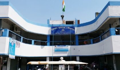 পুরাতন মালদায় কাকা-ভাইপোর ক্ষমতার লড়াই: ‘অপরাধী’ তকমা ঘিরে আতঙ্কে ৩৪টি পরিবার!