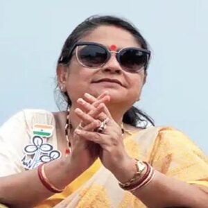 তৃণমূলের অন্দরে বড়সড় ভাঙন! জেলা সভাপতির পদ ছাড়লেন কাকলি, নিশানায় অভিষেক তৃণমূলের অন্দরে বড়সড় ভাঙন! জেলা সভাপতির পদ ছাড়লেন কাকলি, নিশানায় অভিষেক