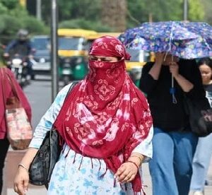 দিল্লিতে তীব্র দহন: তাপমাত্রা ৪৪.৬° পার, আগামী তিন দিন ‘ইয়েলো অ্যালার্ট’ জারি দিল্লিতে তীব্র দহন: তাপমাত্রা ৪৪.৬° পার, আগামী তিন দিন ‘ইয়েলো অ্যালার্ট’ জারি