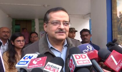 গণনায় কি কারচুপির আশঙ্কা? টানটান উত্তেজনার মাঝে এবার বড় ধামাকা সুব্রত গুপ্তর!