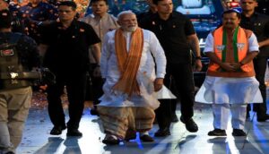 “পঞ্জাবিতে মোদী, বঙ্গে গেরুয়া ঝড়”—দিল্লি থেকে মমতার জন্য এল বড় বার্তা