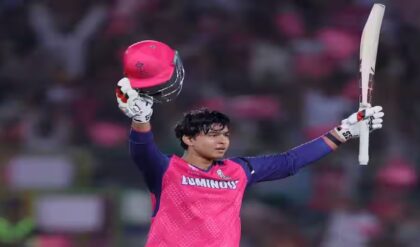 আইপিএল কাঁপিয়ে পাকিস্তানে চর্চায় বৈভব! ১৫ বছরের প্রতিভাকে নিয়ে কী বললেন পিএসএল মালিক? আইপিএল কাঁপিয়ে পাকিস্তানে চর্চায় বৈভব! ১৫ বছরের প্রতিভাকে নিয়ে কী বললেন পিএসএল মালিক?