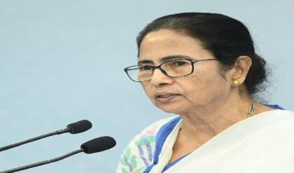 ক্ষমতা বদলের পর আইনি জালে প্রাক্তন মুখ্যমন্ত্রী! মমতা বন্দ্যোপাধ্যায়ের বিরুদ্ধে নতুন এফআইআর