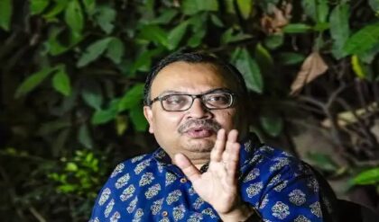 ‘দাদা, অনুগামী, সেলফি-বস কোথায়?’ অভিষেক-কাণ্ডে দলের নেতাদের বিরুদ্ধেই তোপ দাগলেন কুণাল!