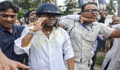 ‘বিজেপির রাষ্ট্রীয় সন্ত্রাসের শিকার আমি!’ সোনারপুর হামলার পর সরাসরি তোপ দাগলেন অভিষেক ‘বিজেপির রাষ্ট্রীয় সন্ত্রাসের শিকার আমি!’ সোনারপুর হামলার পর সরাসরি তোপ দাগলেন অভিষেক