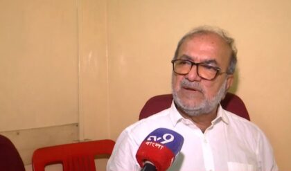 ‘যুবরাজ’-এর ওপর হামলা নিয়ে মুখ খুললেন বিকাশ! তৃণমূল-বিজেপি উভয়কেই নিশানা বর্ষীয়ান আইনজীবীর ‘যুবরাজ’-এর ওপর হামলা নিয়ে মুখ খুললেন বিকাশ! তৃণমূল-বিজেপি উভয়কেই নিশানা বর্ষীয়ান আইনজীবীর