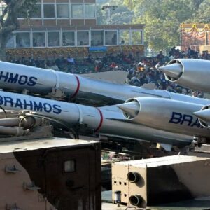 ভারতের ‘ব্রহ্মাস্রে’ কাঁপবে চিন? ভিয়েতনামের সঙ্গে ৬০০০ কোটির মেগা চুক্তির পথে মোদী সরকার!