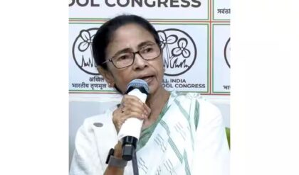 ফল বেরোতেই কালীঘাটে মহাবৈঠক! ৬৯ বিধায়ককে নিয়ে রুদ্ধদ্বার আলোচনায় মমতা, অভিষেক ছাড়াও আর কারা ছিলেন?