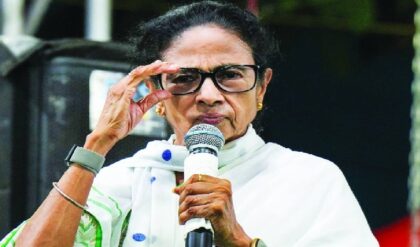 “আমি ইস্তফা দেব না!” নজিরবিহীন বিদ্রোহের মুখে অগ্নিশর্মা মমতা, বিধায়কদের রুদ্ধদ্বার বৈঠকে কী ঘটল?