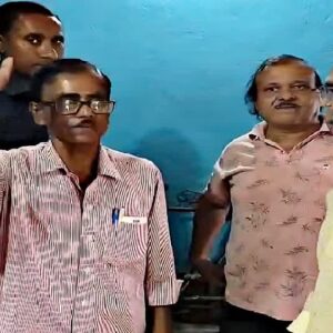 রাজ্য রাজনীতিতে বিরল সৌজন্য! বামেদের পার্টি অফিস দখলমুক্ত করে ফরওয়ার্ড ব্লককে ফেরালেন বিজেপি বিধায়ক