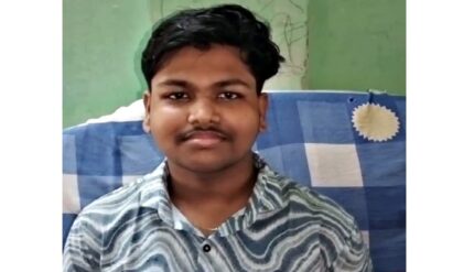 মাধ্যমিকে ষষ্ঠ হয়েই বড় আবদার! আলিপুরদুয়ারের দেবাদৃতর স্বপ্নের নায়ক কোনো বিজ্ঞানী নন, বরং দক্ষিণী এই সুপারস্টার!