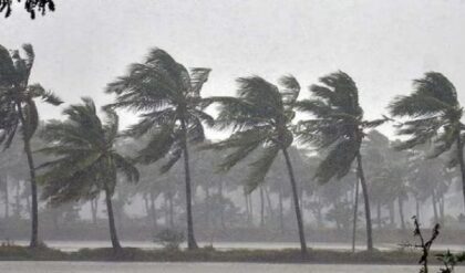 কালবৈশাখীর তাণ্ডব না কি ঘূর্ণিঝড়ের ভ্রুকুটি? দক্ষিণবঙ্গের ১০ জেলায় জারি চরম সতর্কতা, এখনই সাবধান না হলে বিপদ!