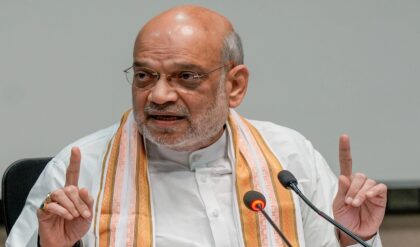“এবার সীমানায় কাঁটাতার নয়, থাকবে লোহার প্রাচীর!”— অনুপ্রবেশ নিয়ে শাহের চরম হুঁশিয়ারি, বাংলার জন্য কী পরিকল্পনা দিল্লির?