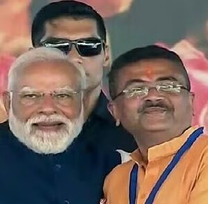 “কথা কম, কাজ বেশি!” মুখ্যমন্ত্রী হয়েই ভারত সেবাশ্রমে শুভেন্দু, বঙ্গবাসীর জন্য কীসের ইঙ্গিত দিলেন ‘দাদা’? “কথা কম, কাজ বেশি!” মুখ্যমন্ত্রী হয়েই ভারত সেবাশ্রমে শুভেন্দু, বঙ্গবাসীর জন্য কীসের ইঙ্গিত দিলেন ‘দাদা’?