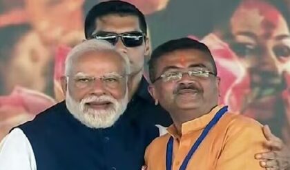 “কথা কম, কাজ বেশি!” মুখ্যমন্ত্রী হয়েই ভারত সেবাশ্রমে শুভেন্দু, বঙ্গবাসীর জন্য কীসের ইঙ্গিত দিলেন ‘দাদা’?