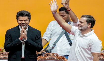 তামিলনাড়ুতে এবার ‘থালাপতি’ ঝড়! এমজিআর-করুণানিধির সিংহাসন কি কাঁপাতে পারবেন বিজয়? আজ থেকেই শুরু নতুন যুগ!